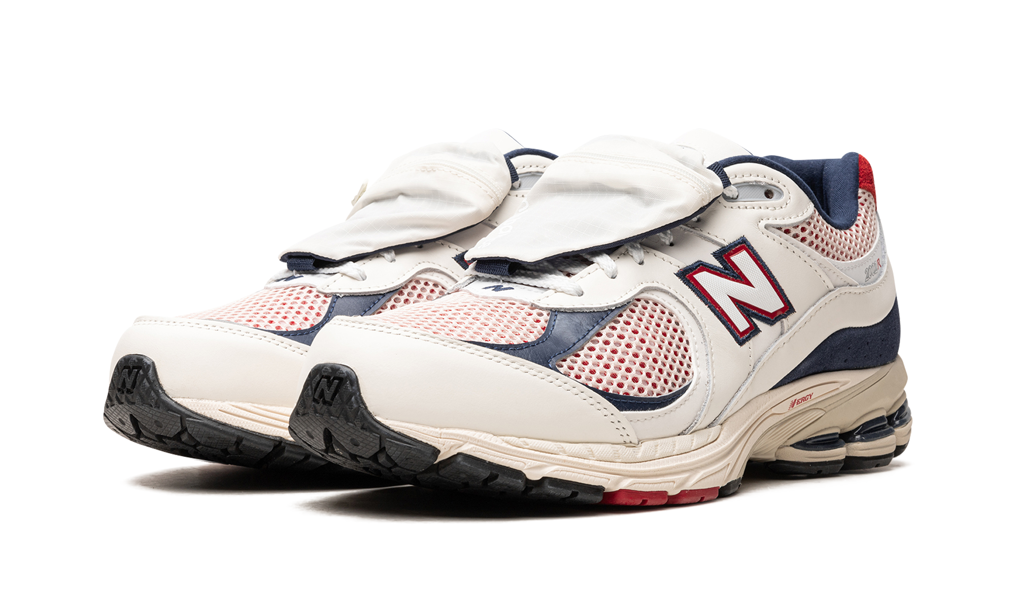 new balance 2002r team red navy pouch+M2002RVE+diagnol left view