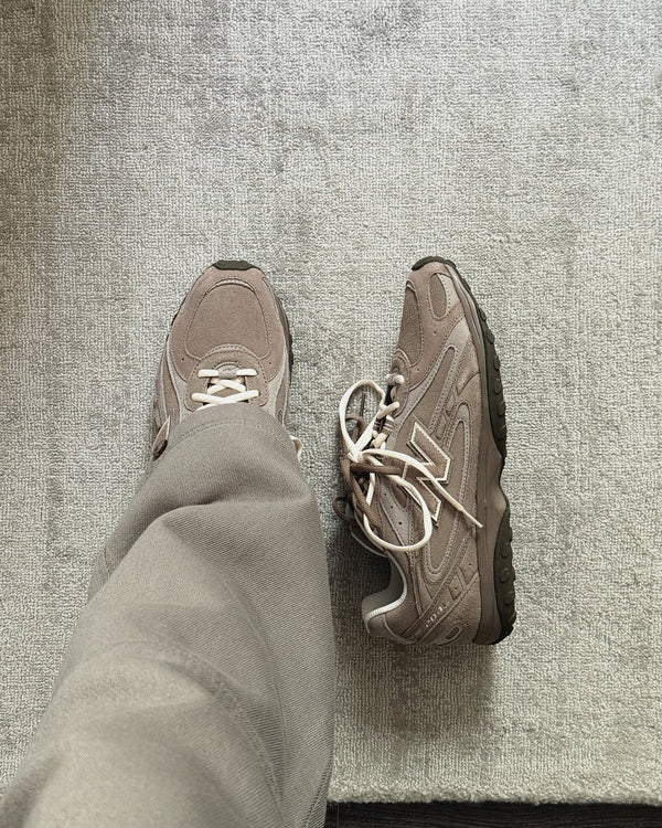 New Balance 204L Mushroom Arid Stone, Lifestyle View 3, SKU U204LMMA