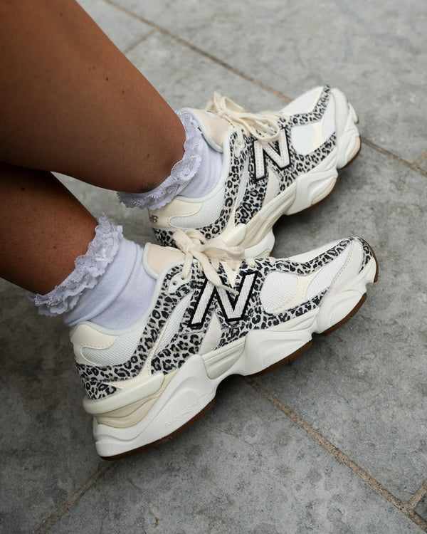 New Balance 9060 ASOS Exclusive Beige Brown Leopard Print, Lifestyle View 2, SKU U9060ALP