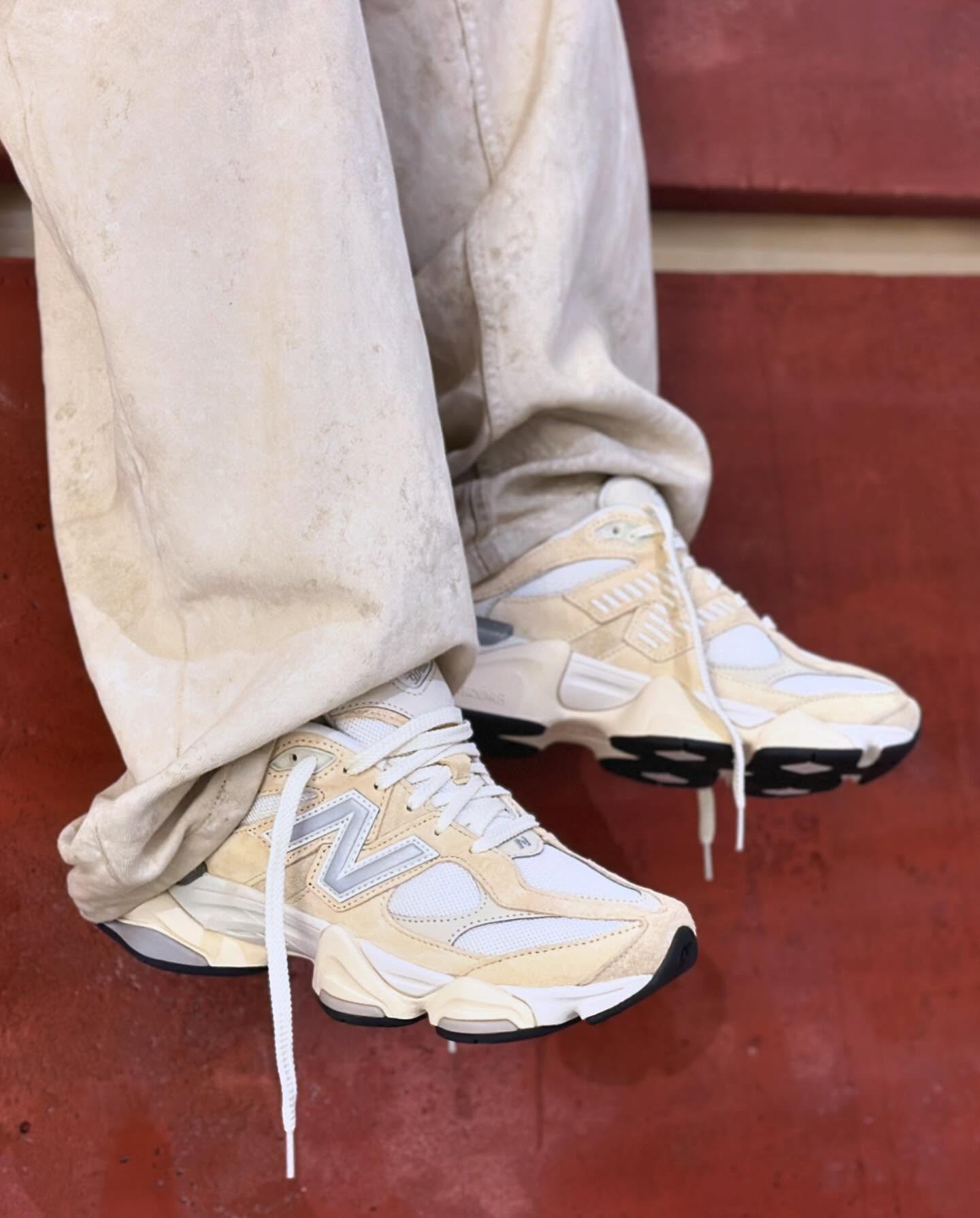 New Balance 9060 Calcium Sea Salt, Lifestyle View 2, SKU U9060WNB
