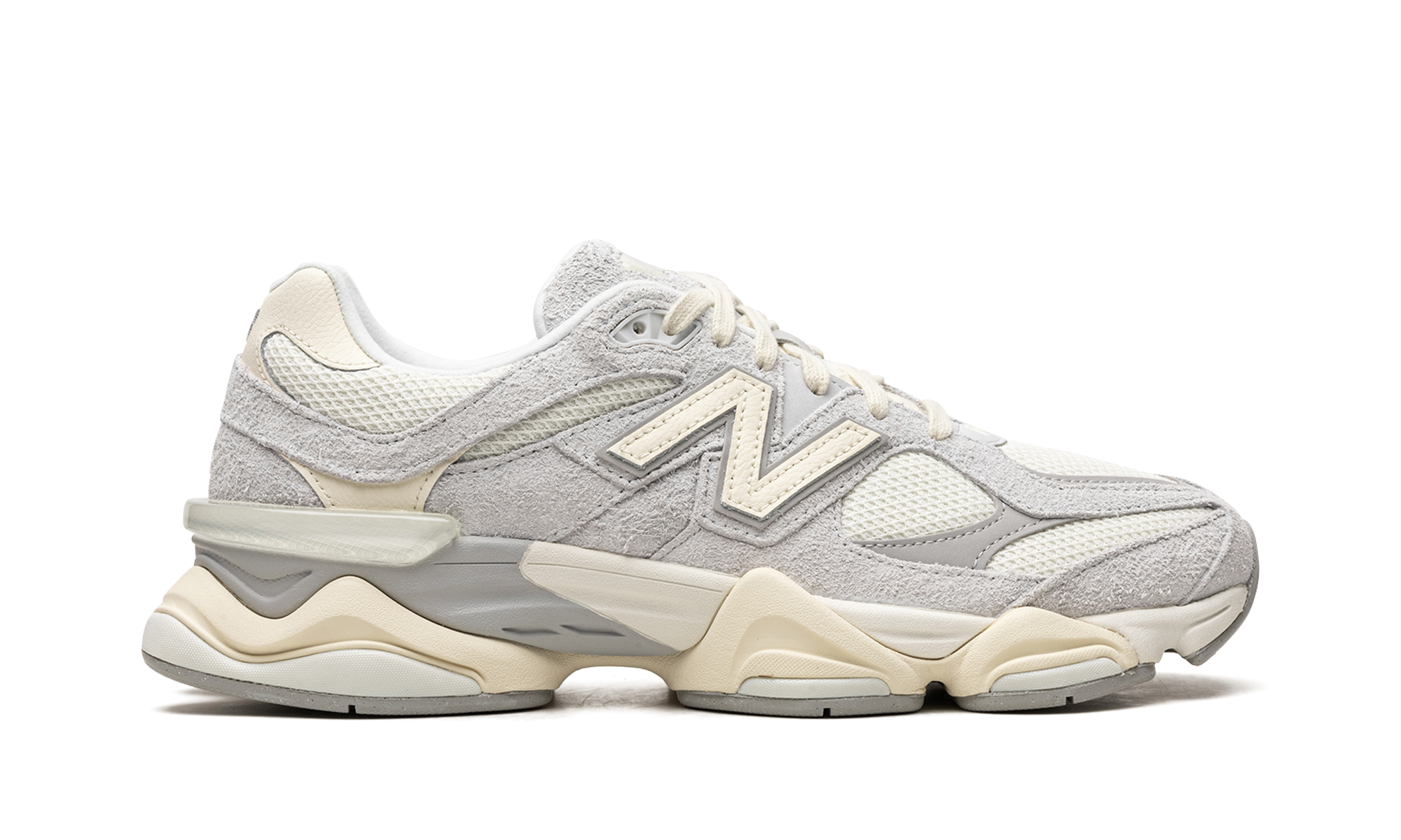 New Balance 9060 coloris bois flottant/rose roche/sel de mer