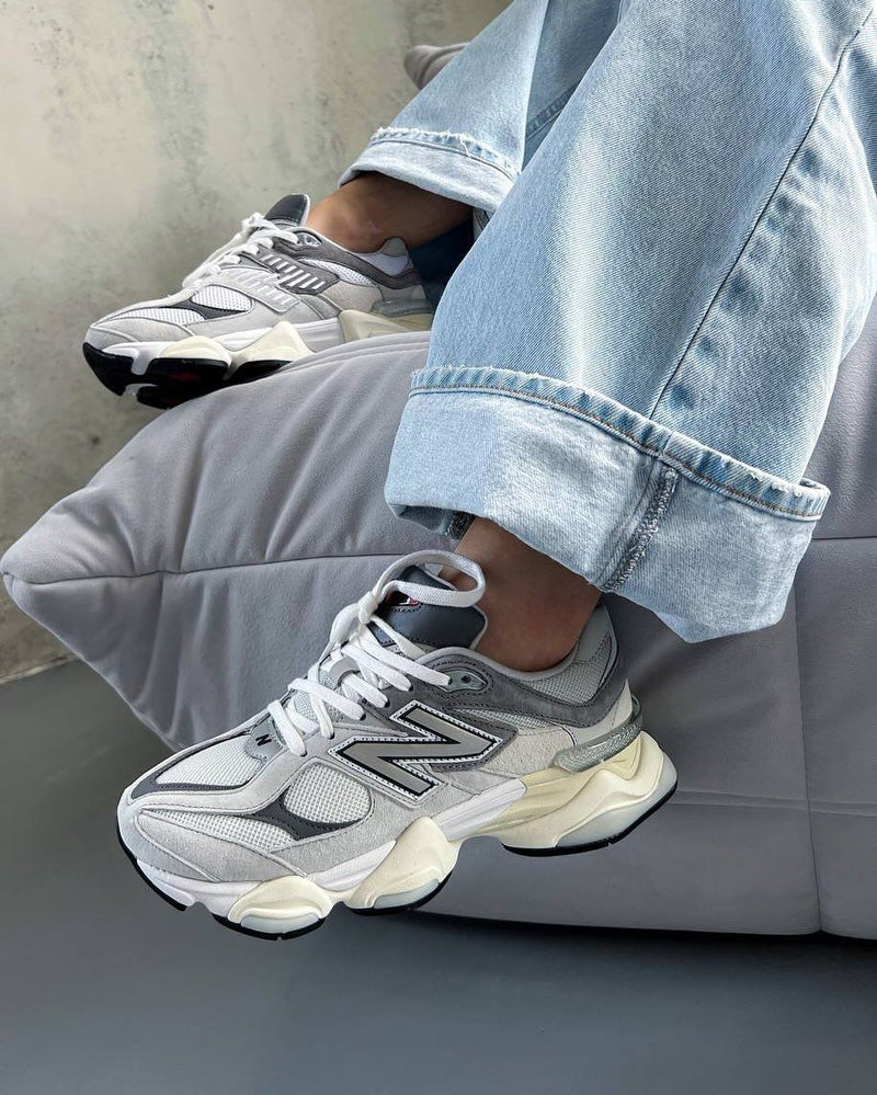 9060 Rain Cloud Grey