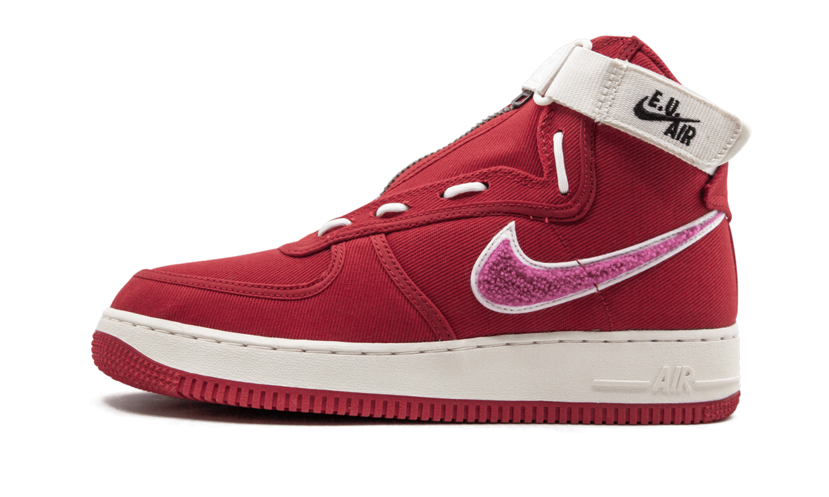 nike air force 1 high emotionally unavailable+AV5840-600+diagnol left view