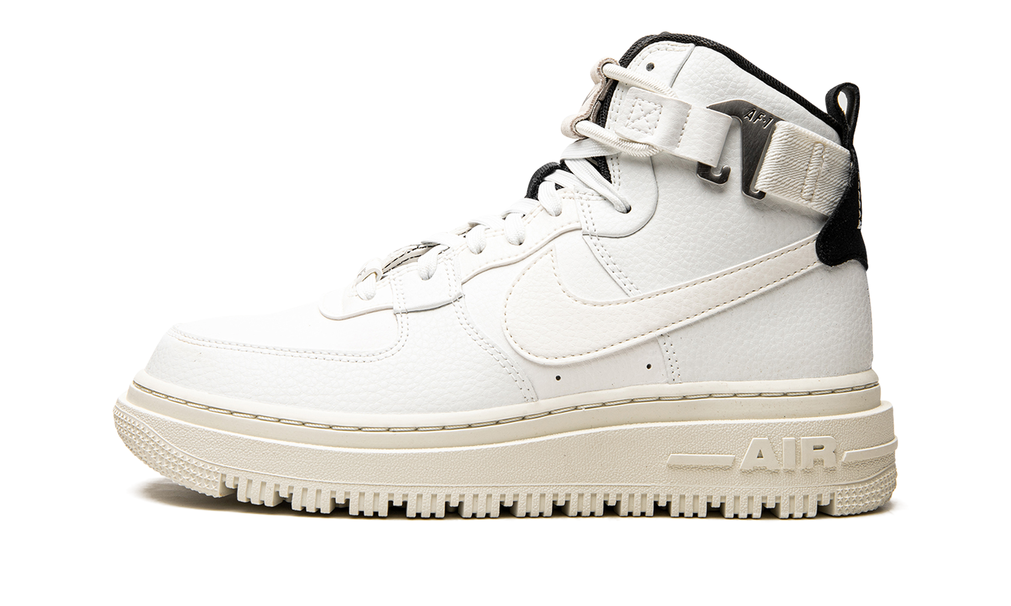 nike air force 1 high utility 2 0 summit white women s+DC3584-100+diagnol right view 1