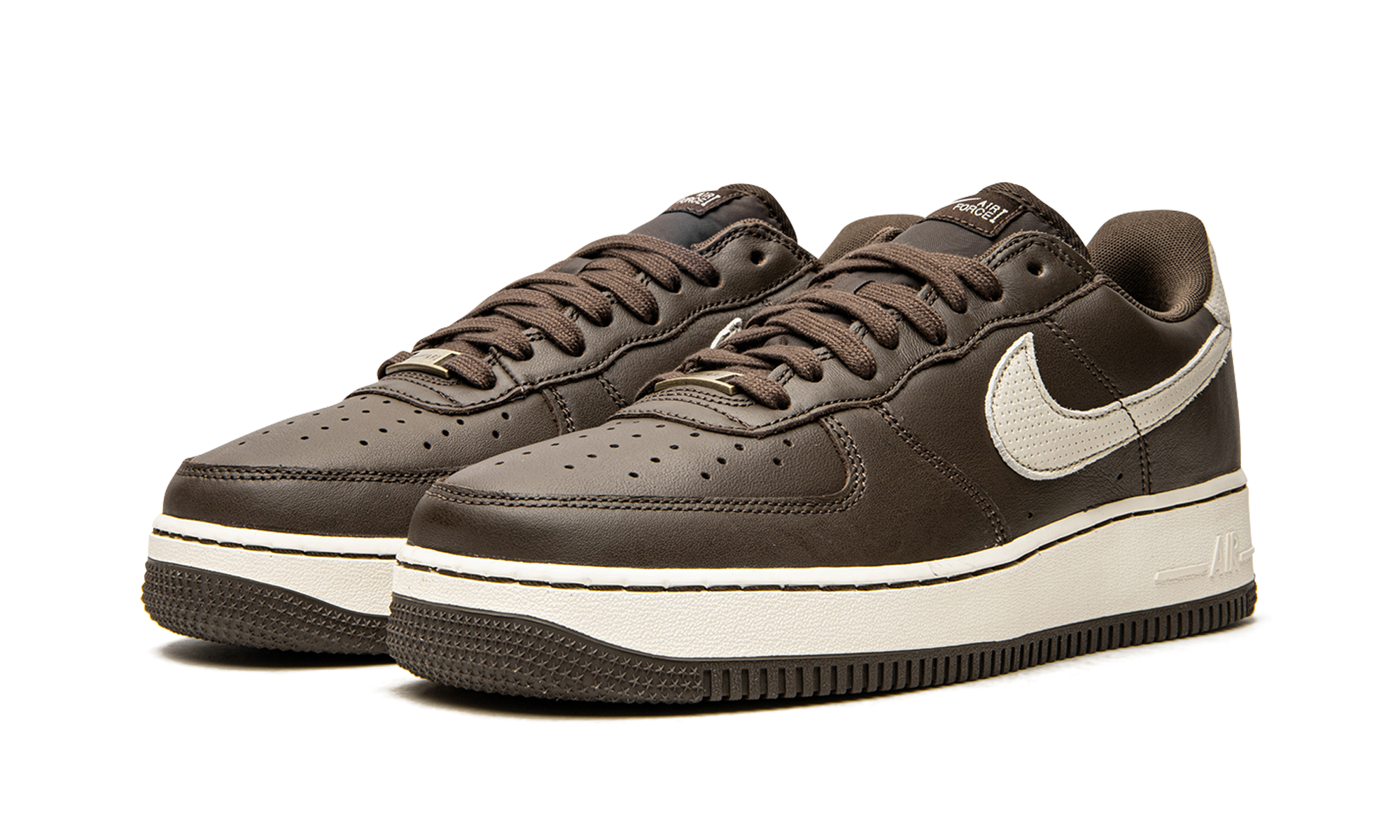 nike air force 1 low 07 craft dark chocolate+DB4455-200+diagnol left view