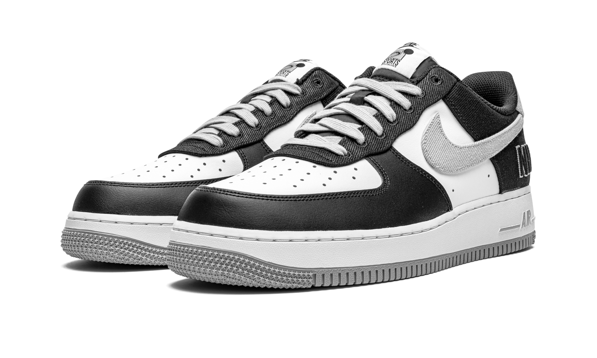 nike air force 1 low 07 emb raiders black white+CT2301-001+diagnol left view