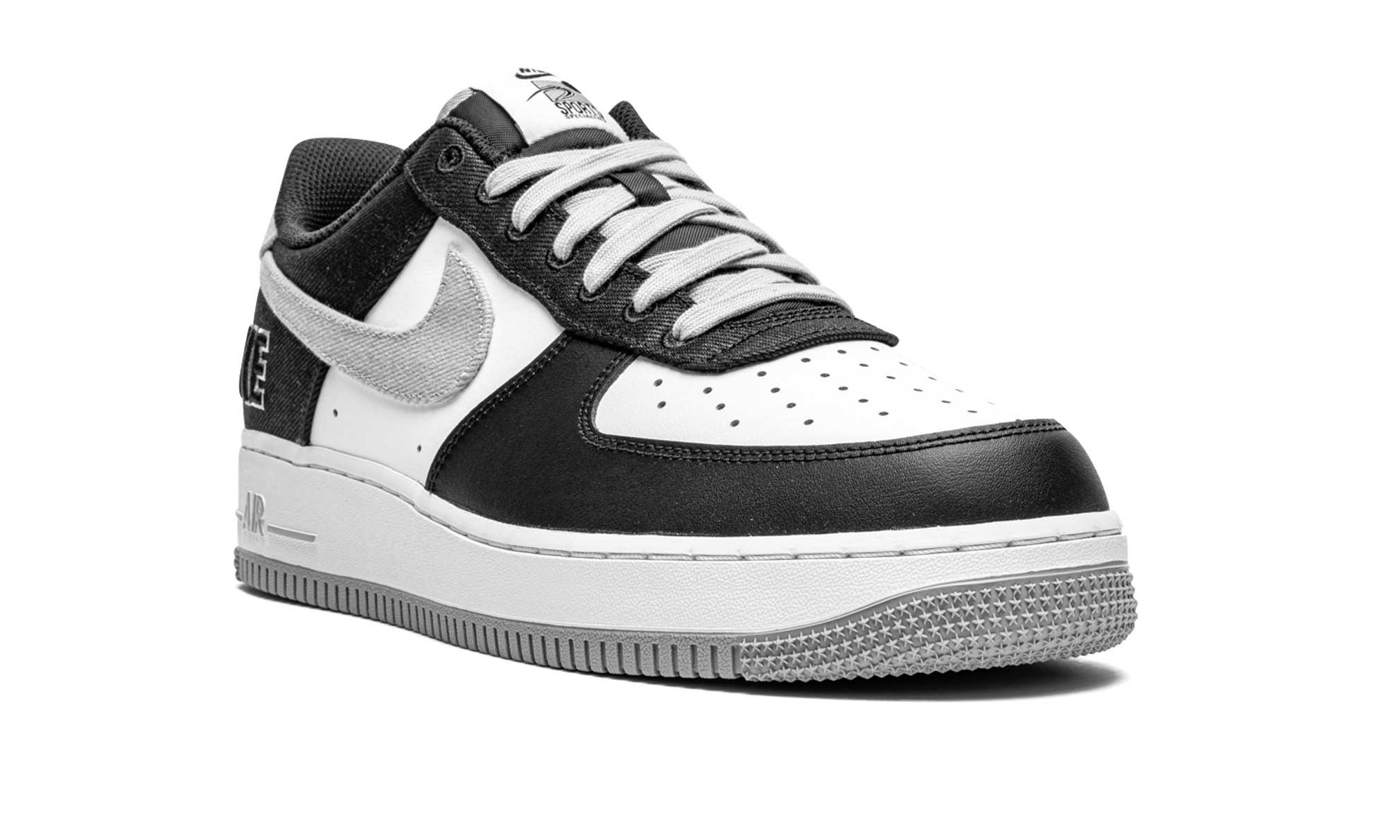 nike air force 1 low 07 emb raiders black white+CT2301-001+diagnol right view