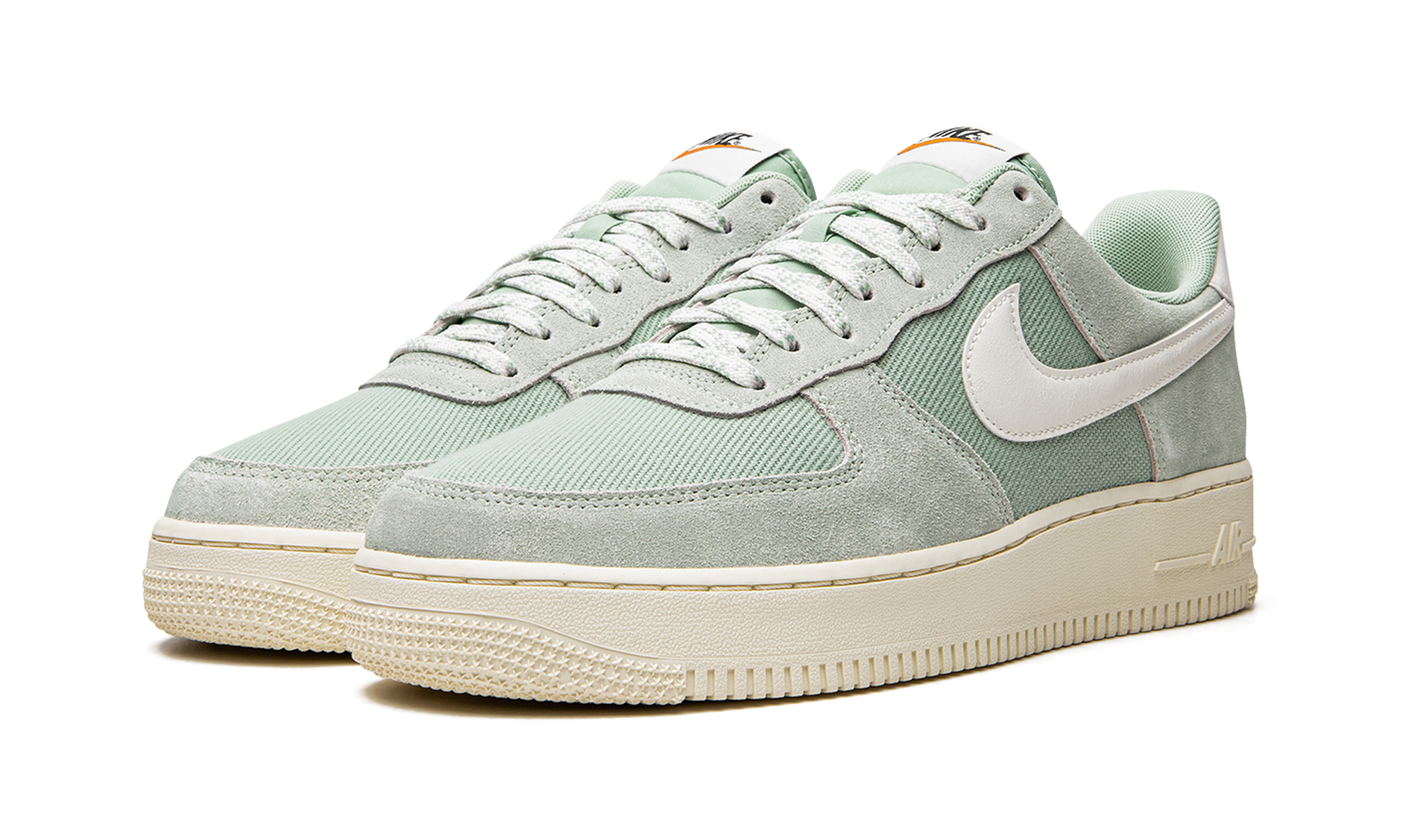 nike air force 1 low 07 lv8 certified fresh enamel green+DO9801-300+diagnol left view
