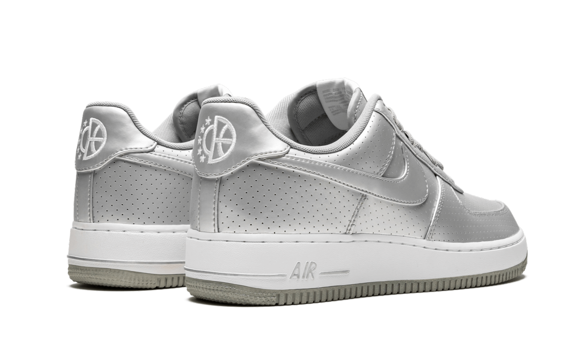 nike air force 1 low 07 lv8 metallic silver perforated+718152-013+diagnol right behind view
