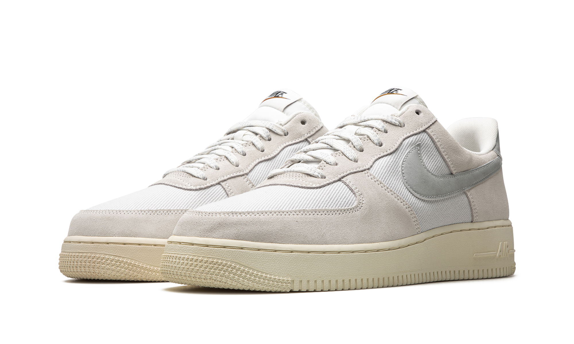 nike air force 1 low 07 lv8 vintage certified fresh photon dust sail+DO9801-100+diagnol left view
