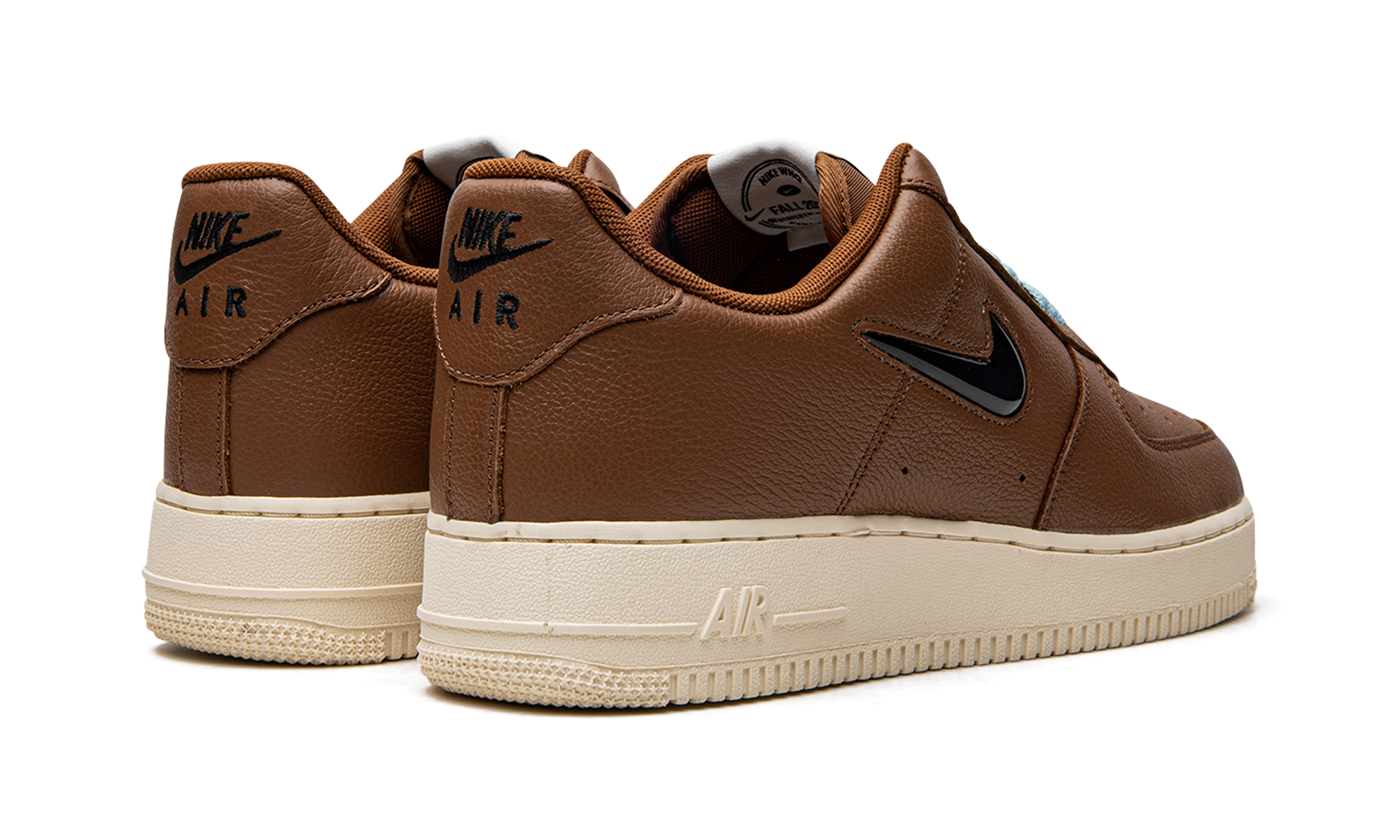 nike air force 1 low 07 premium vintage pecan+DO9785-200+diagnol right behind view