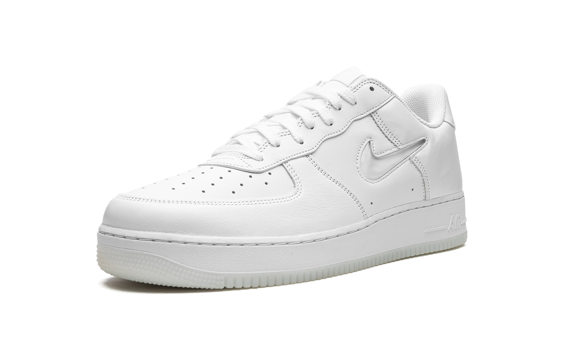 nike air force 1 low 07 retro color of the month jewel swoosh triple white+FN5924-100+left diagnol single view