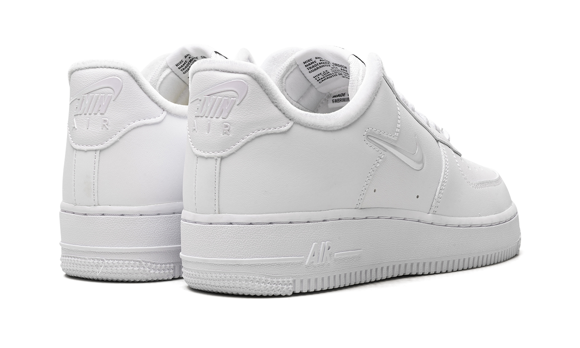 nike air force 1 low 07 se just do it triple white women s+FB8251-100+diagnol right behind view
