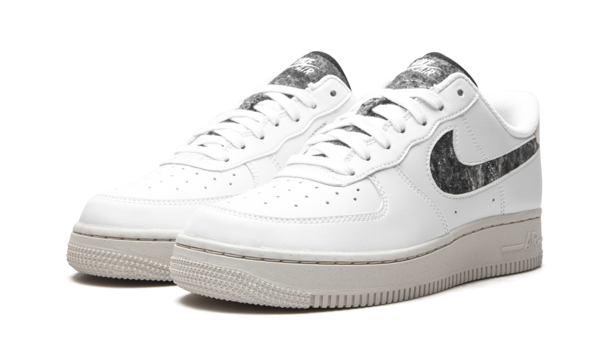 nike air force 1 low 07 se recycled white black light bone women s+DA6682-100+diagnol left view