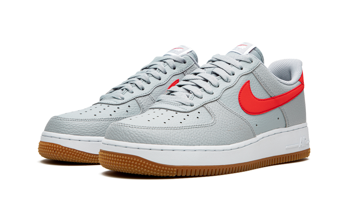 nike air force 1 low 07 wolf grey university red+CI0057-003+diagnol left view