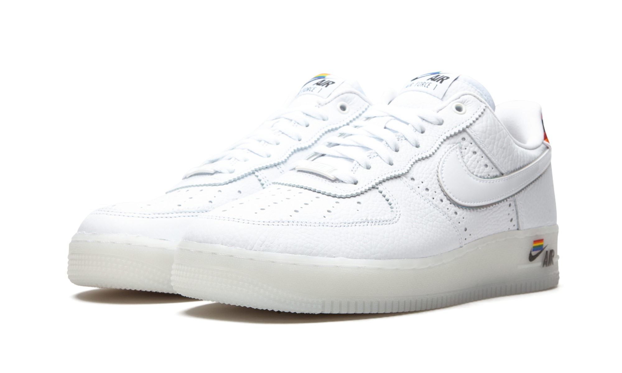 nike air force 1 low be true 2020+CV0258-100+diagnol left view