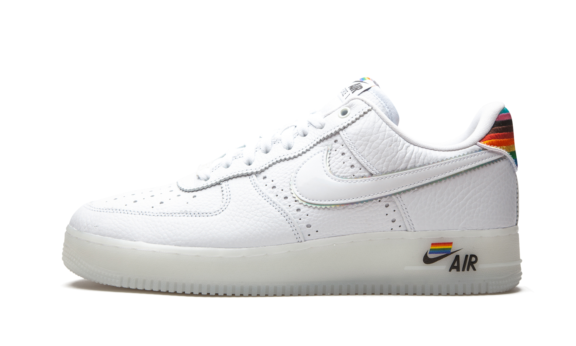 nike air force 1 low be true 2020+CV0258-100+diagnol right view 1