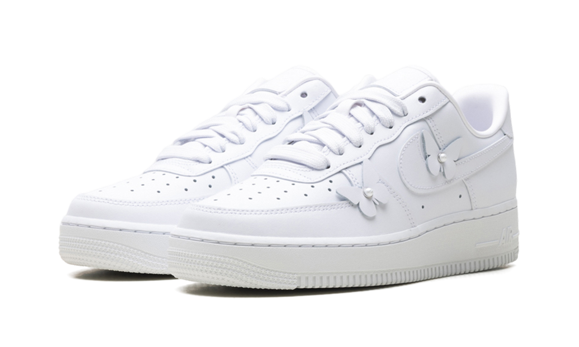 nike air force 1 low butterfly white women s+IH4480-100+diagnol left view