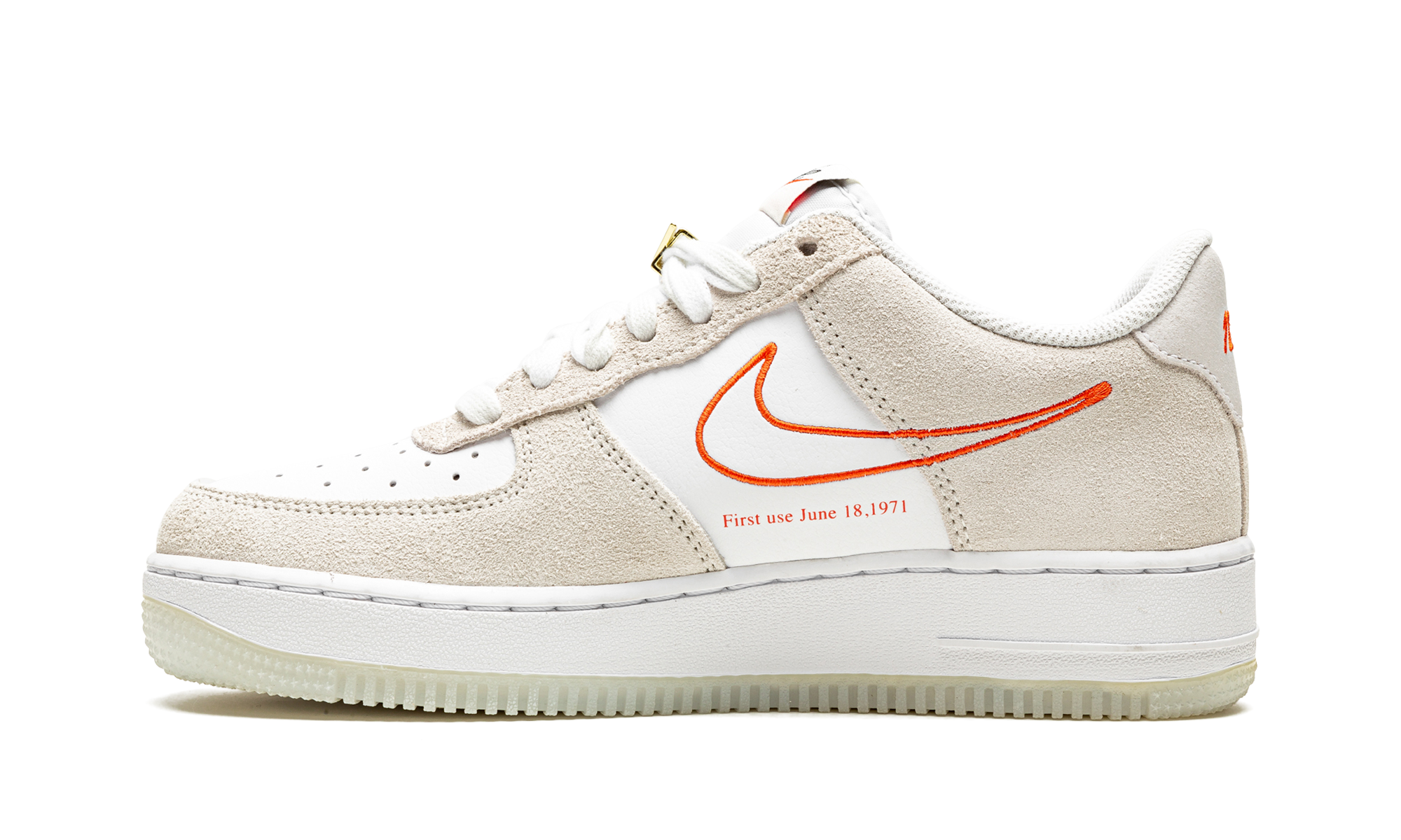 nike air force 1 low first use cream women s+DA8302-101+diagnol right view 1