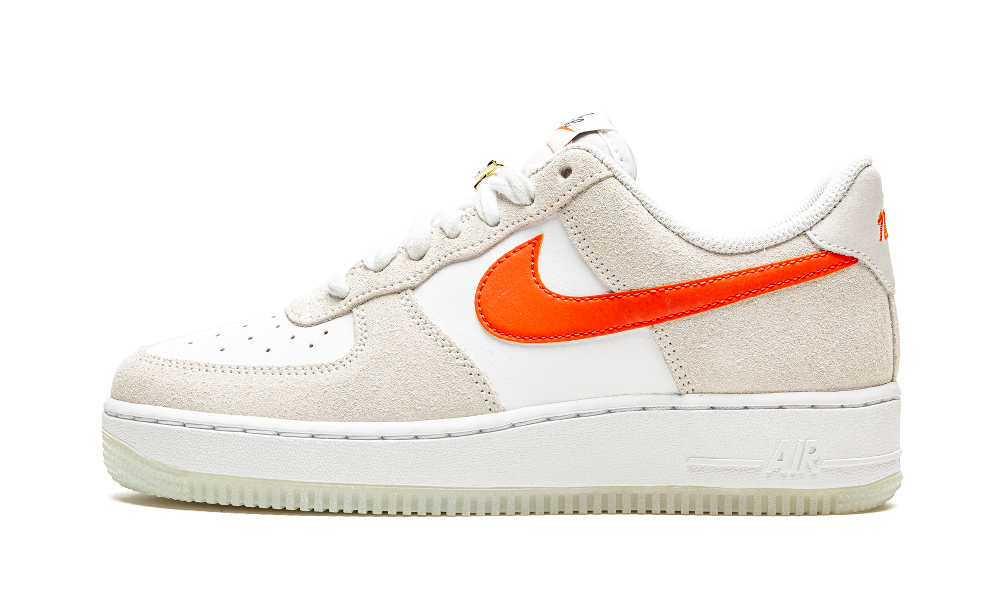 nike air force 1 low first use cream women s+DA8302-101+diagnol right view 2