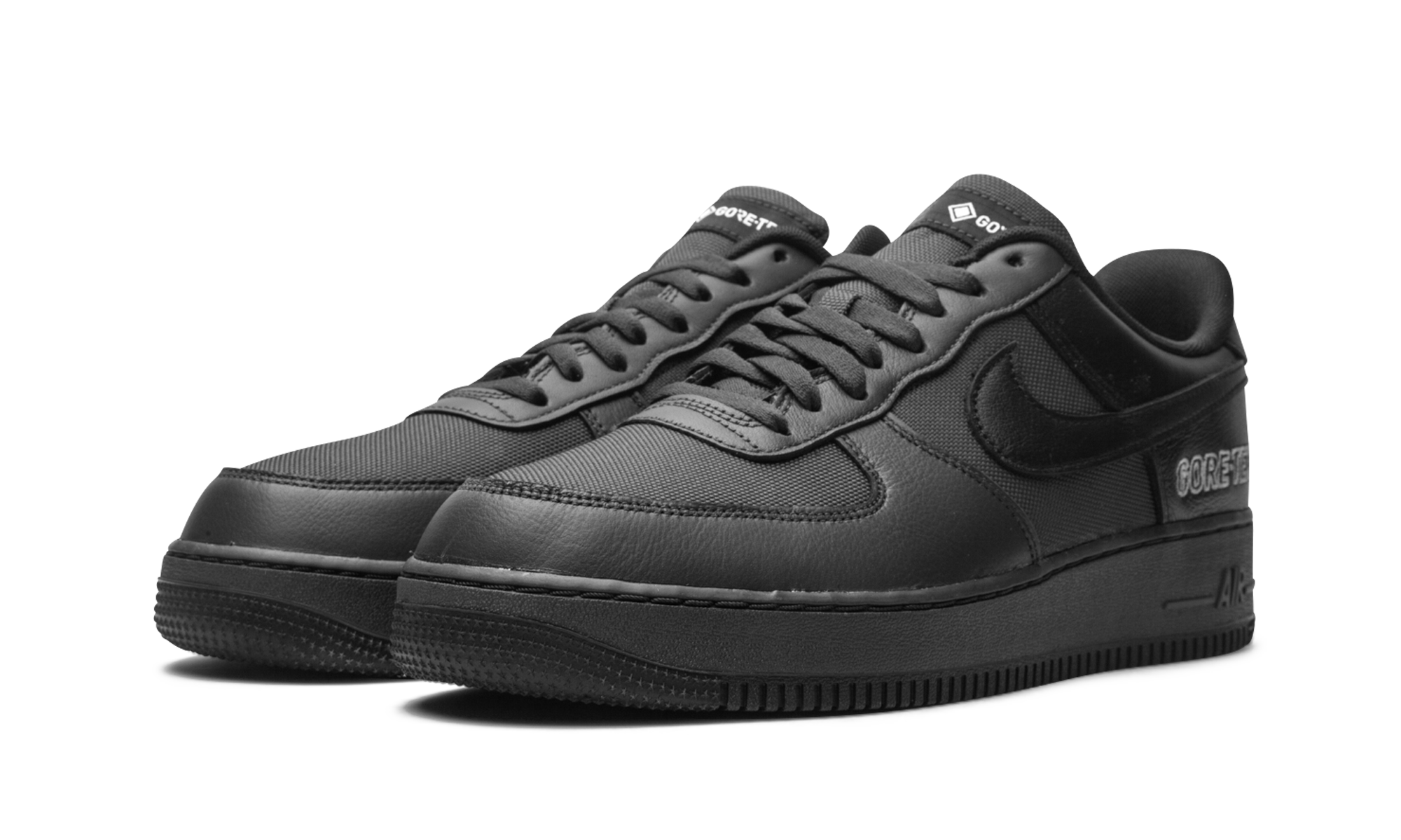 nike air force 1 low gore tex black+CT2858-001+diagnol left view