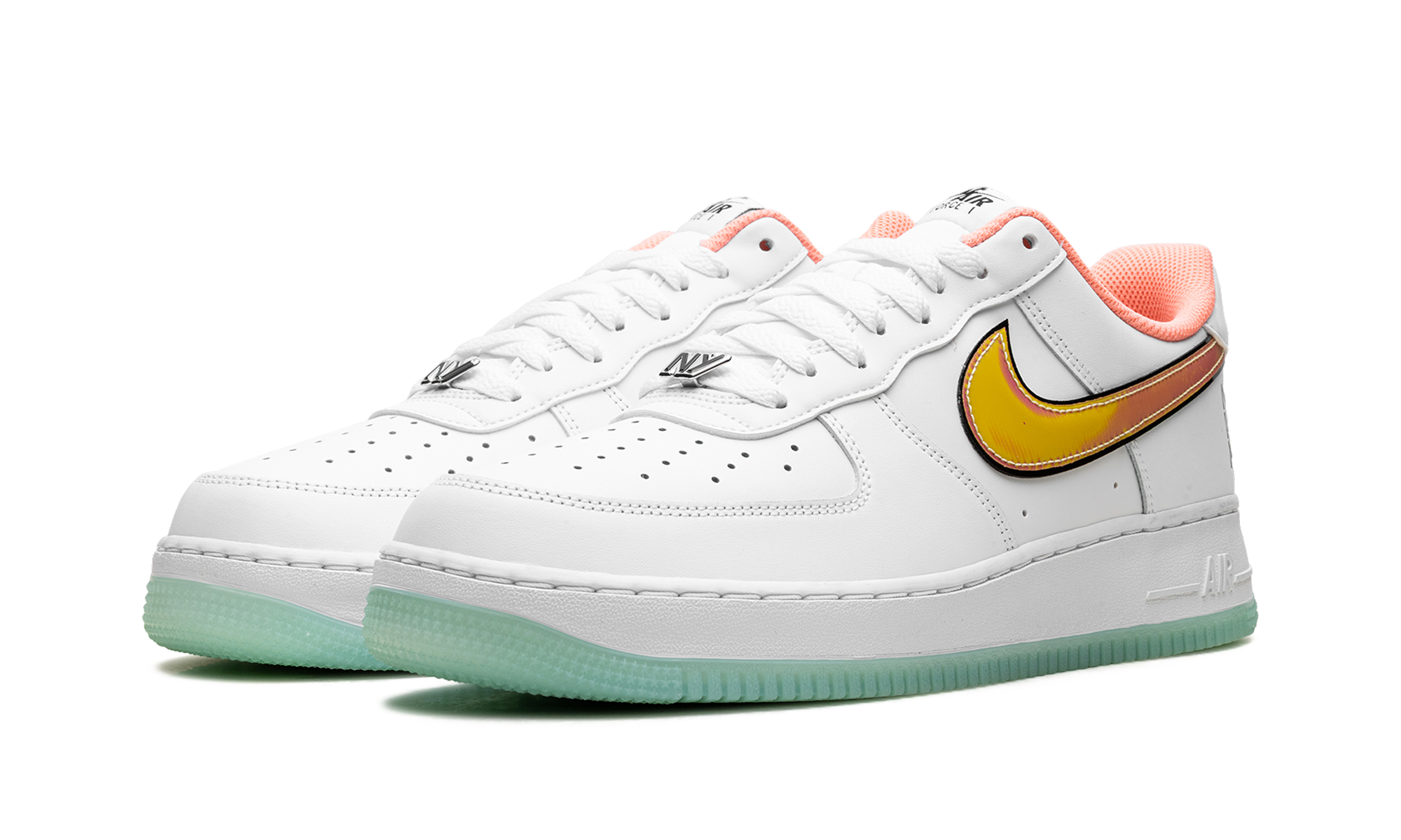nike air force 1 low ny vs ny white crimson pulse+IH4962-100+diagnol left view