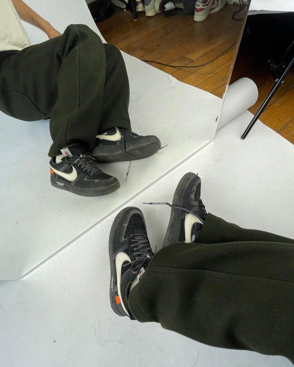 Nike Air Force 1 Low Off-White Black White, Lifestyle View 5, SKU AO4606-001