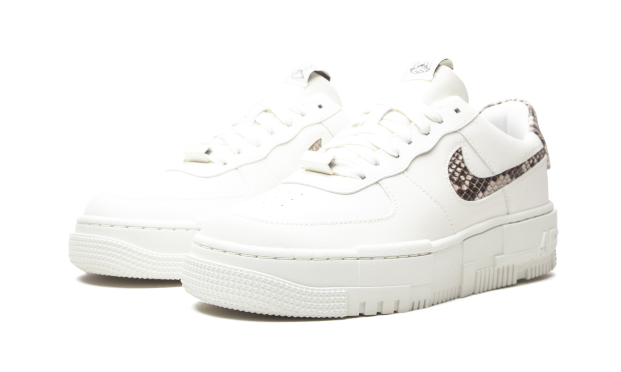 nike air force 1 low pixel se snake women s+CV8481-101+diagnol left view