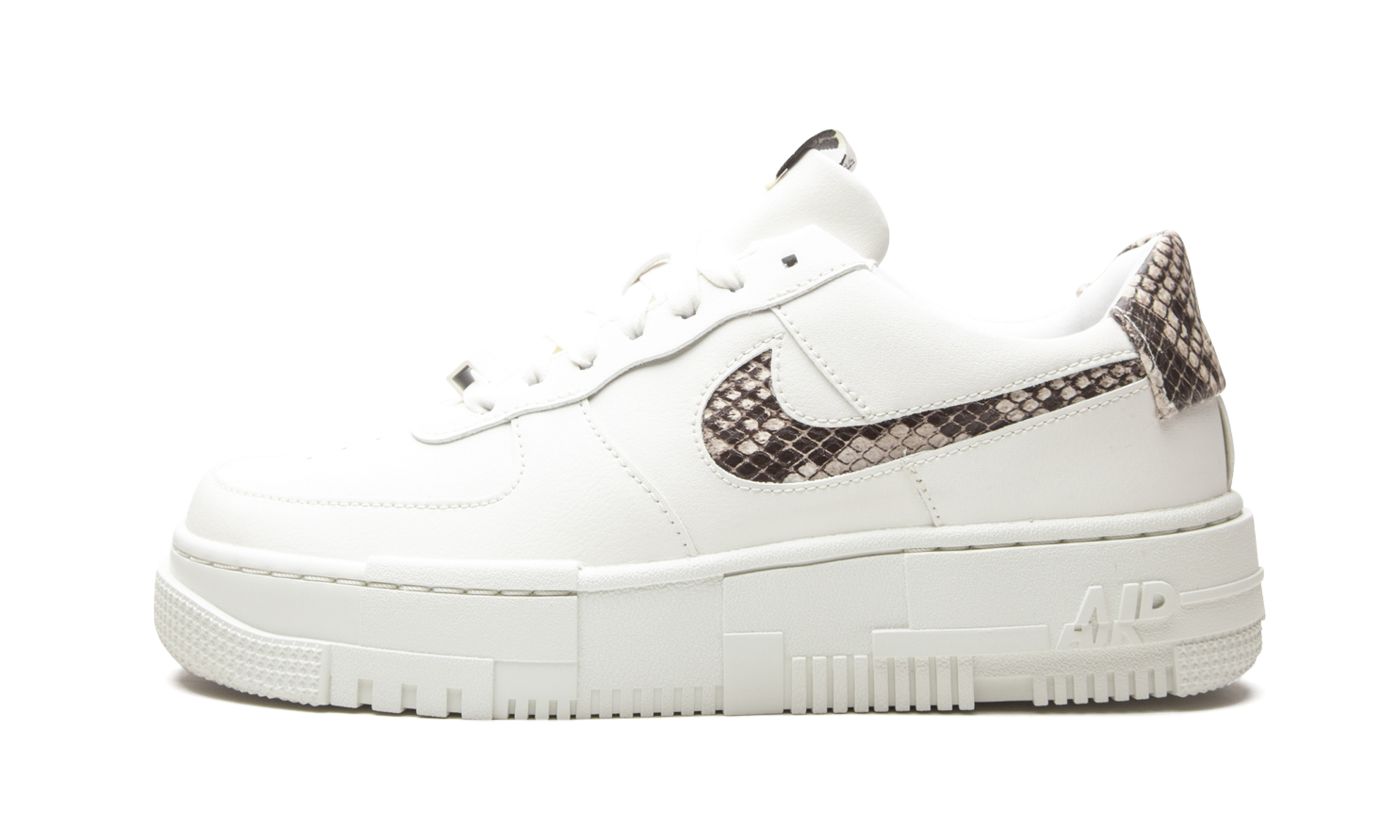 nike air force 1 low pixel se snake women s+CV8481-101+diagnol right view 1