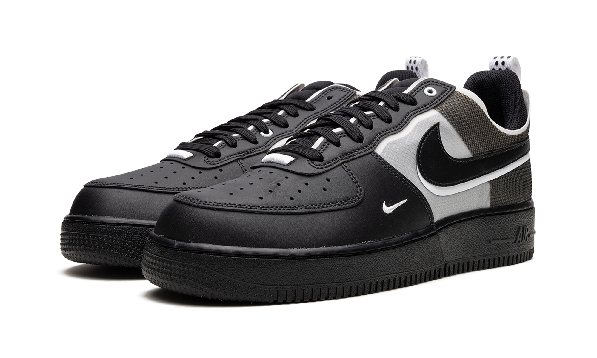 nike air force 1 low react black white+DM0573-002+diagnol left view