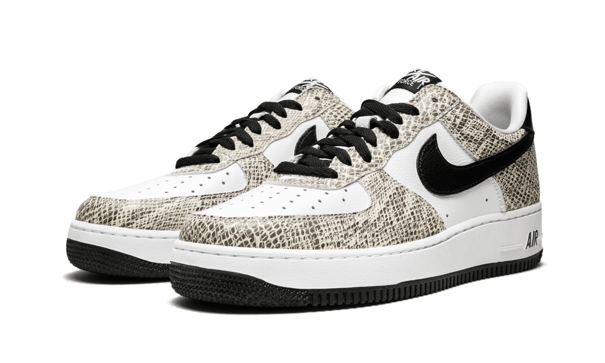 nike air force 1 low retro cocoa snake 2018+845053-104+diagnol left view