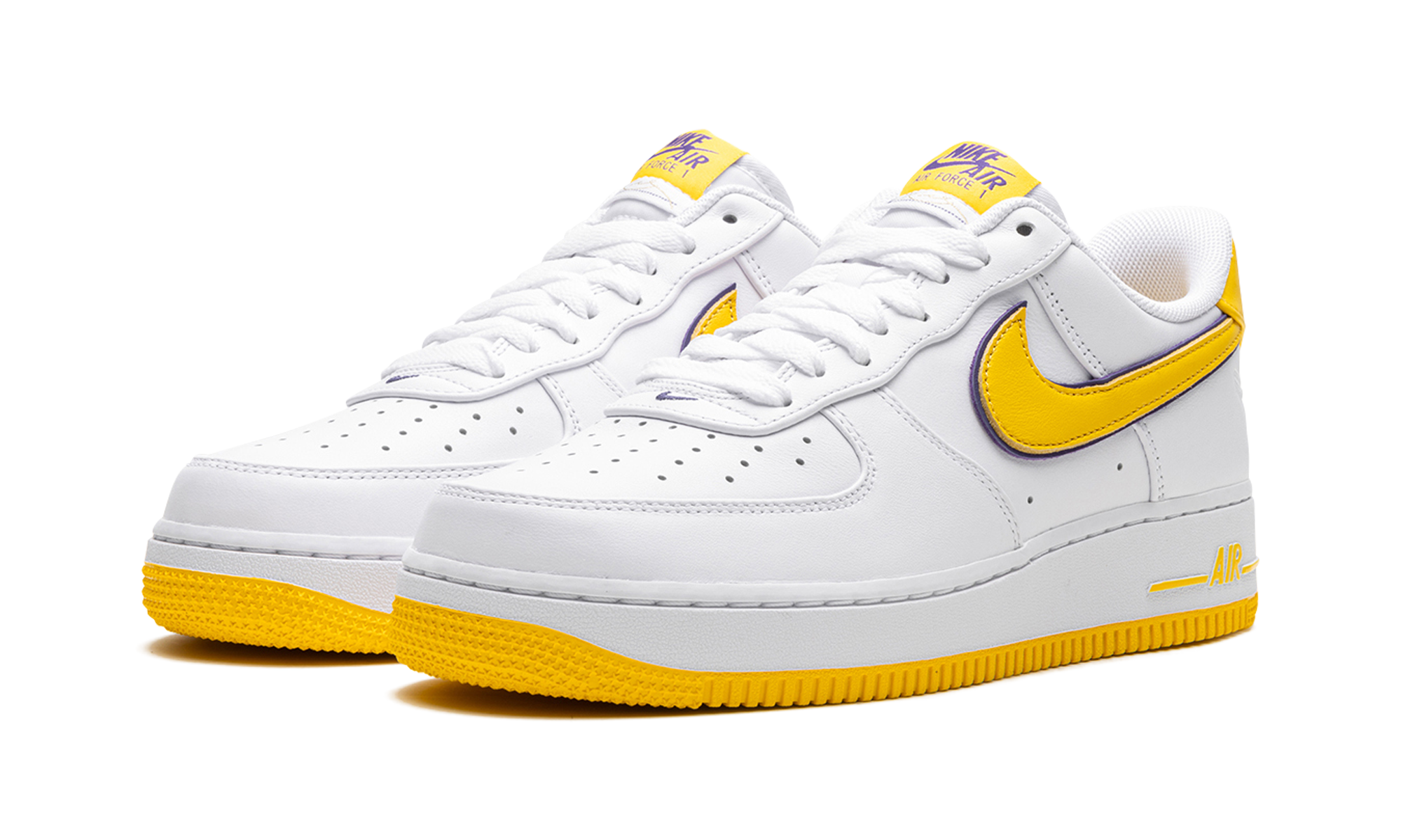 nike air force 1 low retro qs kobe bryant lakers home+FZ1151-100+diagnol left view