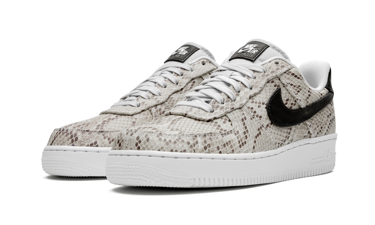 nike air force 1 low snakeskin 2019+BQ4424-100+diagnol left view
