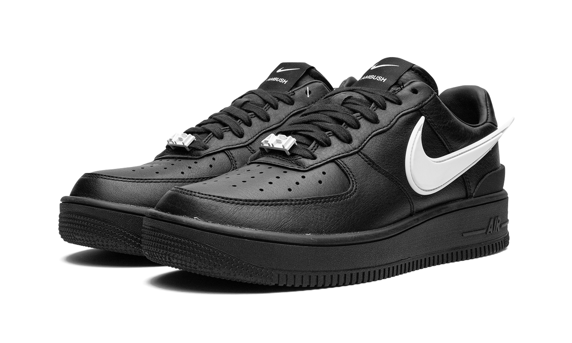 nike air force 1 low sp ambush black+DV3464-001+diagnol left view