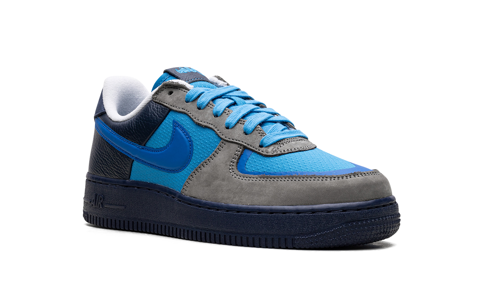 nike air force 1 low sp stash 2024+HF5516-001+diagnol right view