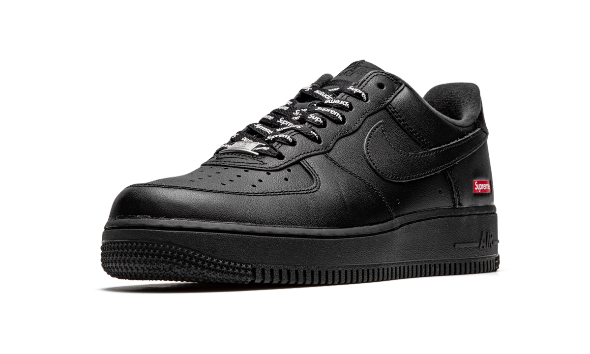 nike air force 1 low supreme black+CU9225-001+left diagnol single view