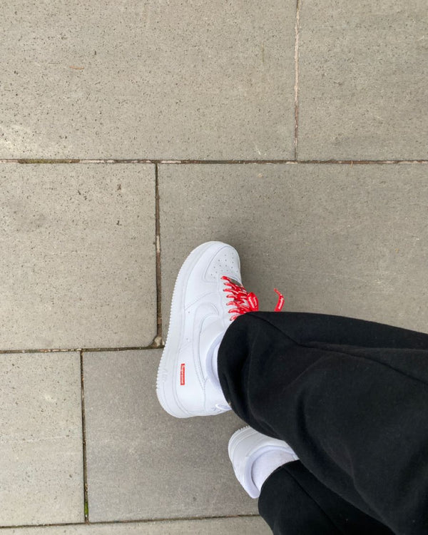 Nike Air Force 1 Low Supreme White, Lifestyle View 4, SKU CU9225-100