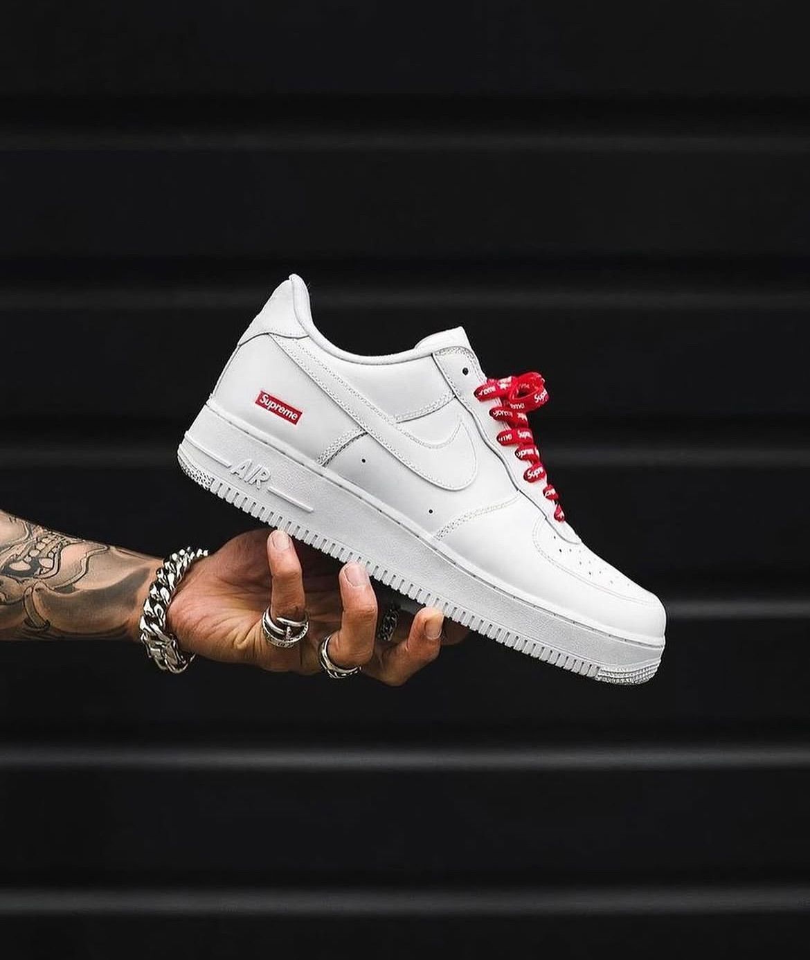 Nike Air Force 1 Low Supreme White, Lifestyle View 3, SKU CU9225-100