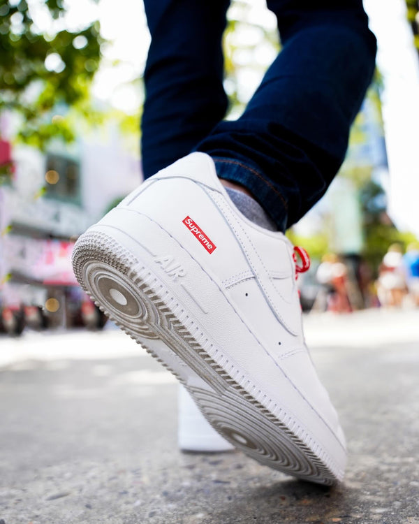 Nike Air Force 1 Low Supreme White, Lifestyle View 5, SKU CU9225-100