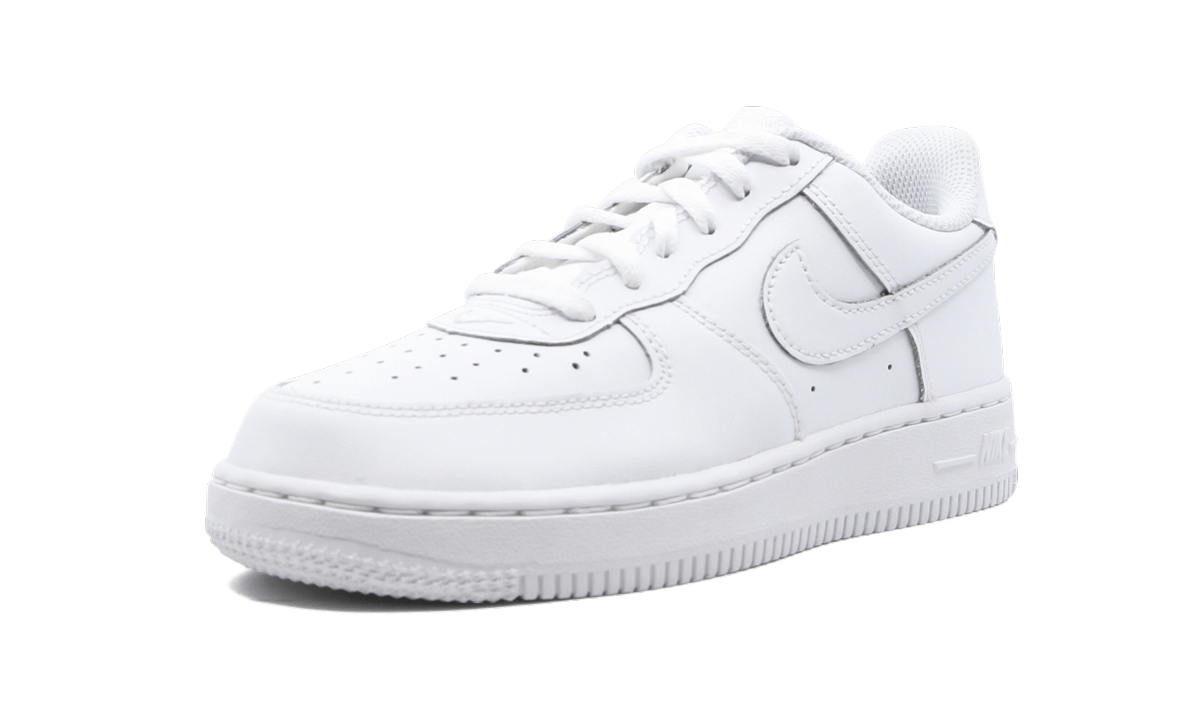 nike air force 1 low triple white 2017 ps+314193-117+left diagnol single view