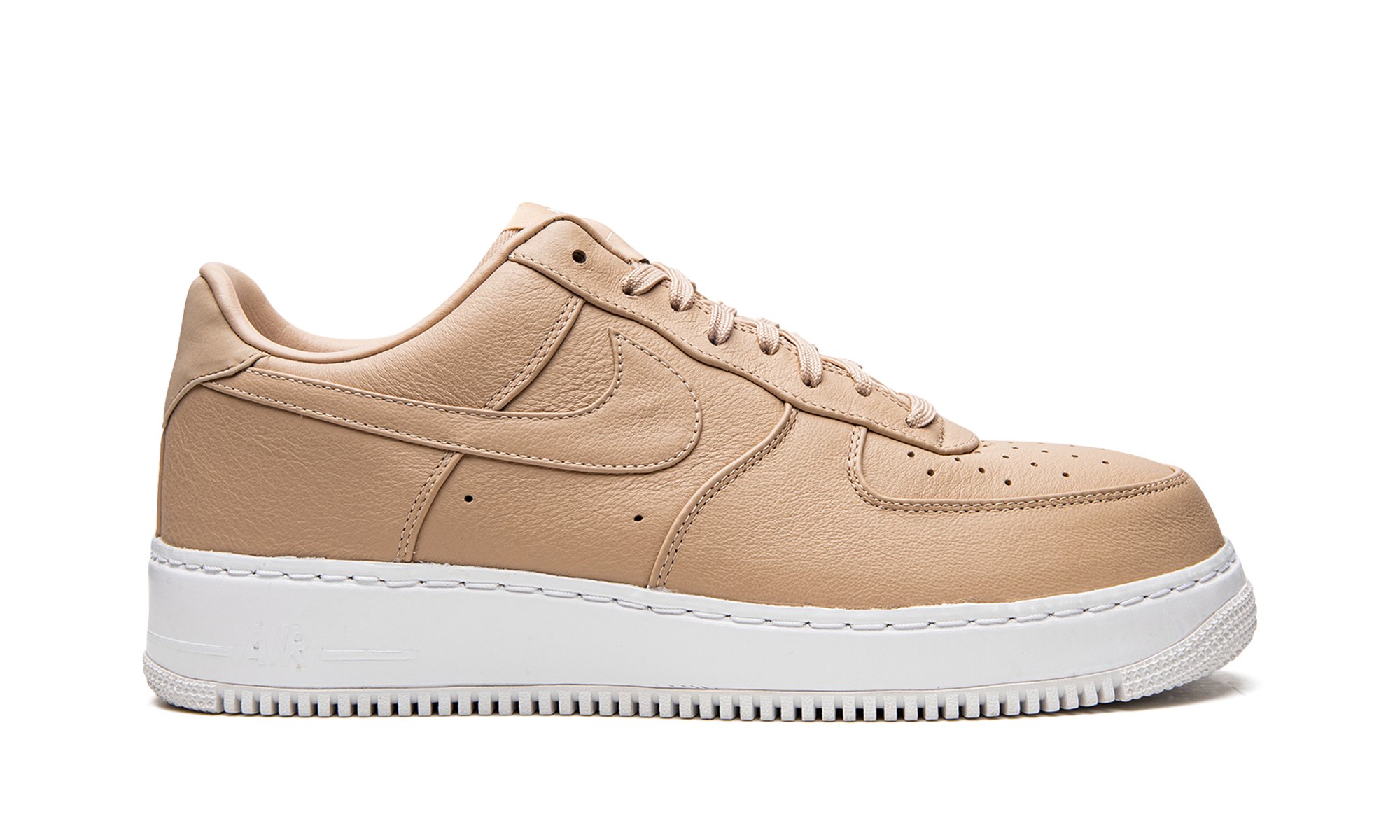 nike air force 1 low vachetta tan+555106-200+diagnol right view