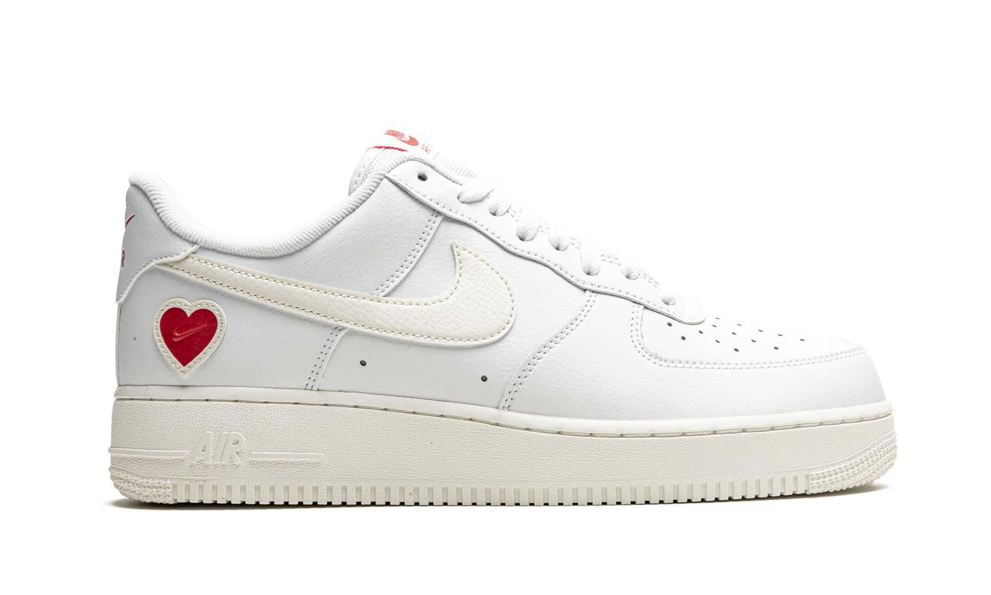 nike air force 1 low valentine s day 2021+DD7117-100+right view