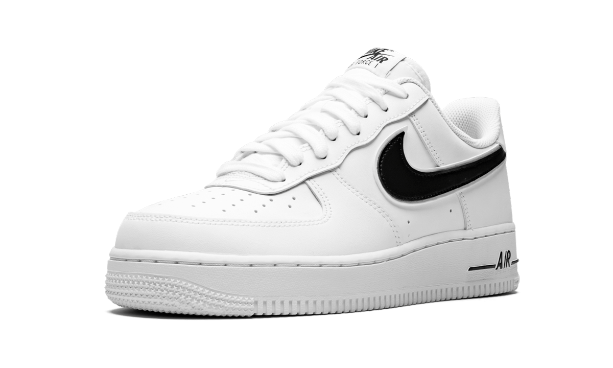 nike air force 1 low white black 2018+AO2423-101+left diagnol single view