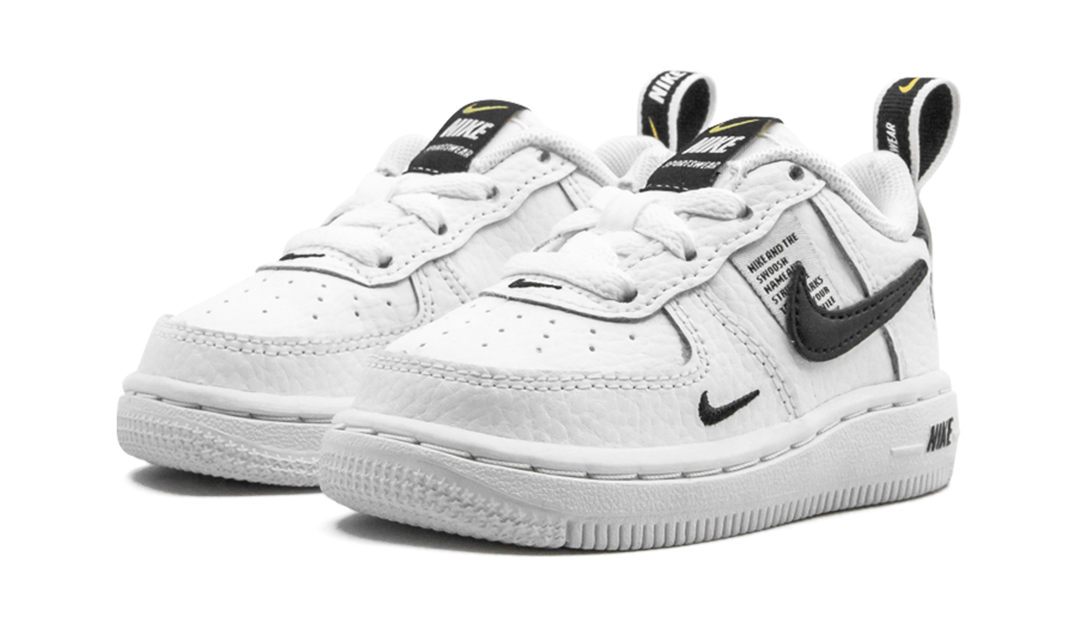 nike air force 1 lv8 utility white td+AV4273-100+diagnol left view