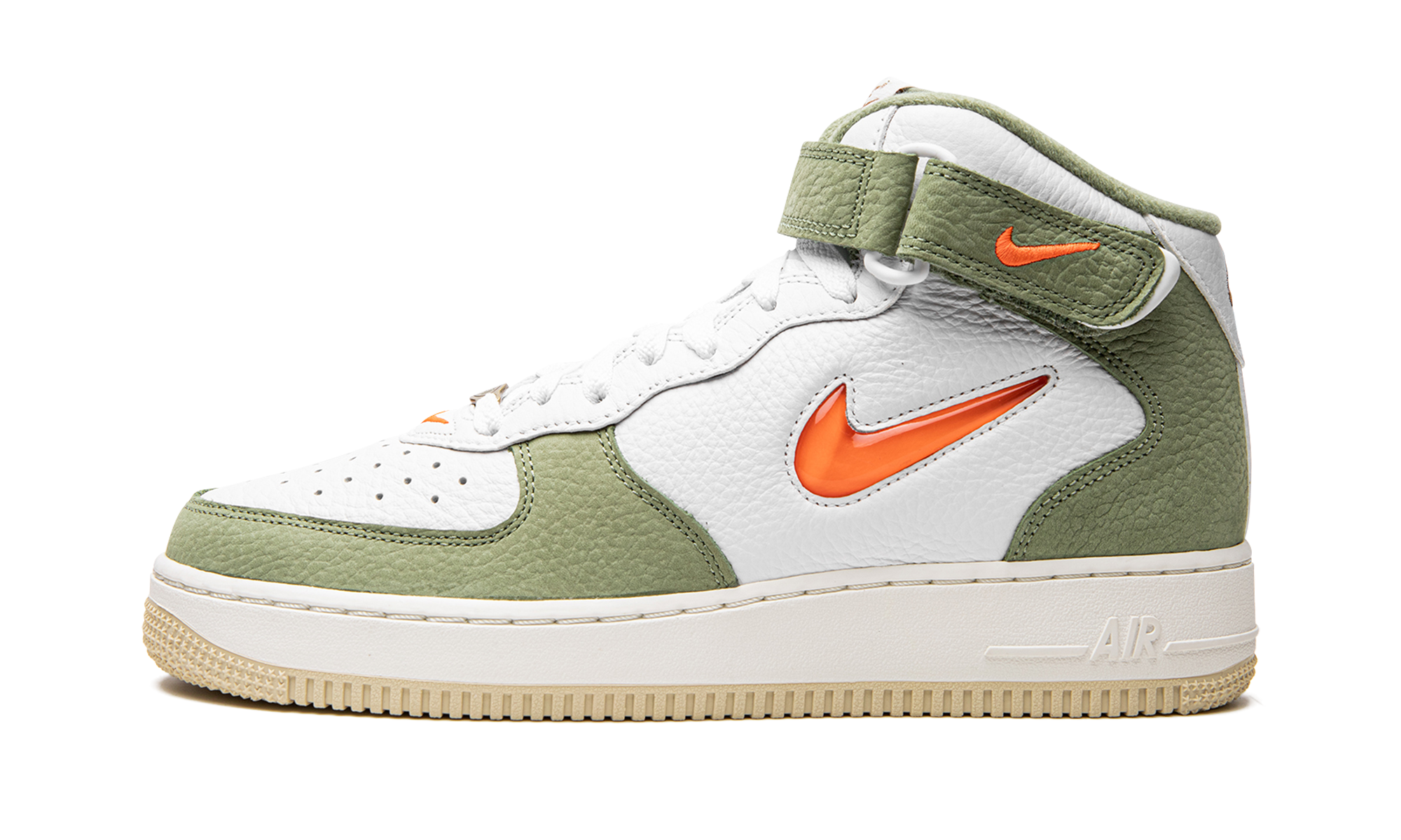 nike air force 1 mid qs jewel oil green+DQ3505-100+diagnol right view 1