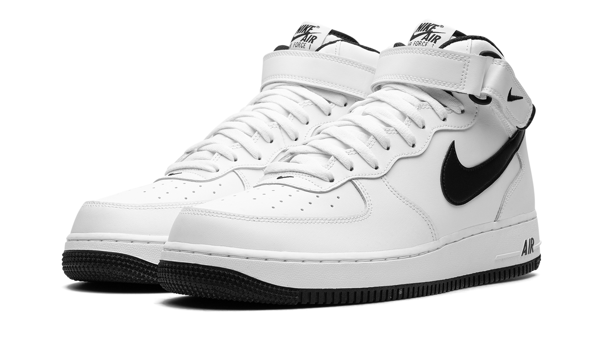 nike air force 1 mid white black 2023+DV0806-101+diagnol left view