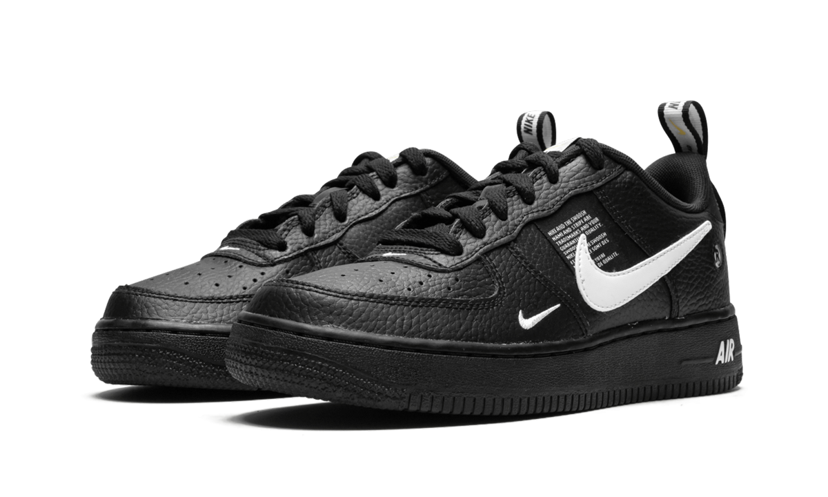 nike air force 1 utility black white gs+AR1708-001+diagnol left view