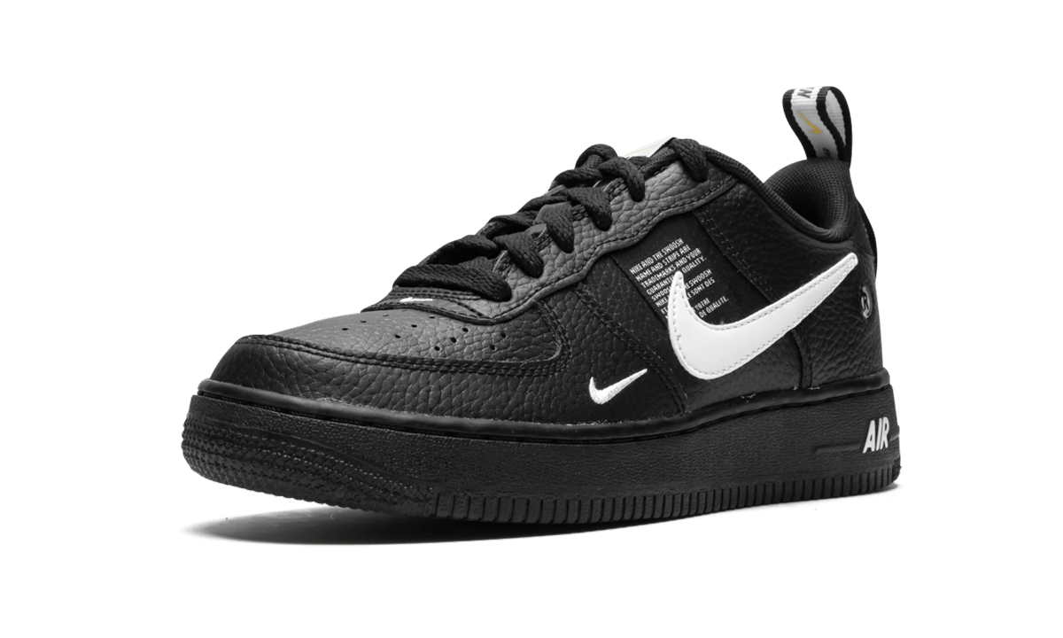 nike air force 1 utility black white gs+AR1708-001+left diagnol single view