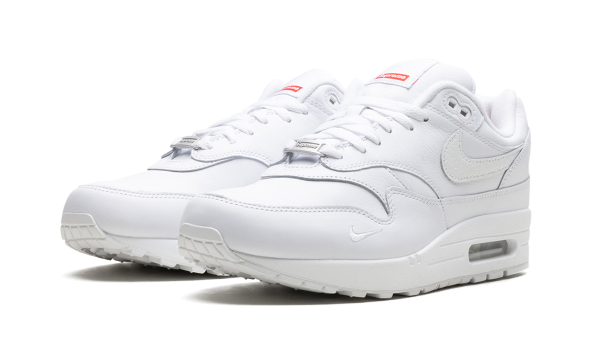 nike air max 1 87 sp supreme triple white+HF8813-100+diagnol left view