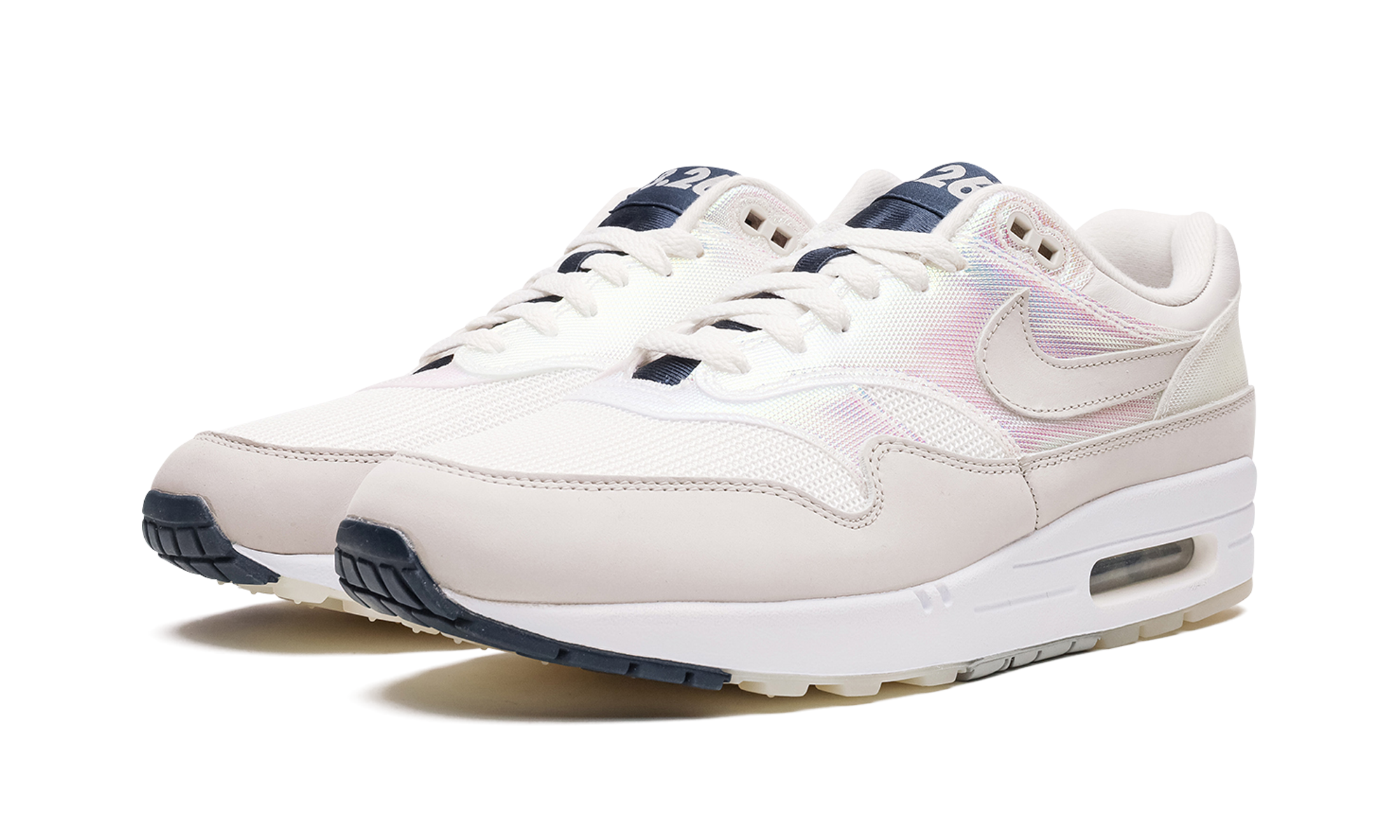 nike air max 1 amd la ville lumiere women s+DQ9326-100+diagnol left view